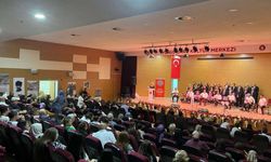 Yozgatlı Dernekler Federasyonu Türk Halk Müziği Korosu Yaza Merhaba Konseri Verdi