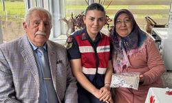 Yozgat'ta Jandarma Kapıyı Çaldı, Aile Bağlarını Güçlendiren Mesajlar Verdi
