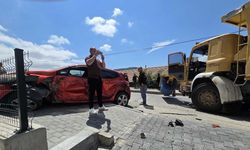 Yozgat'ta Kontrolden Çıkan Kamyon Dehşet Saçtı! Ortalık Savaş Alanına Döndü