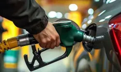 Benzin ve motorine indirim gelecek mi? İşte güncel akaryakıt fiyatları
