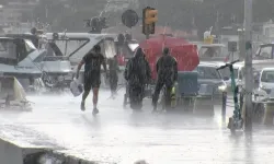 Meteoroloji ve AKOM'dan şiddetli yağış uyarısı! 22 il için alarm verildi