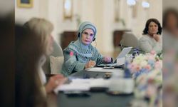 Dijital Dünyanın Karanlık Yüzüne Karşı Lider Eşlerinden Ortak Duruş