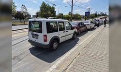 Eskişehir’de Zincirleme Kaza: 3 Araç Çarpıştı, Faciadan Dönüldü