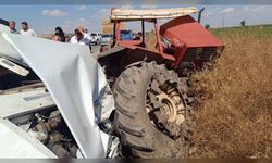 Çankırı’da Yol Kenarındaki Traktöre Çarpan Otomobil Aileyi Yıktı: 3 Ölü, 1 Yaralı