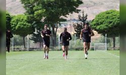 Sivasspor’da Yeni Sezon Hazırlıkları Çift İdmanda Ter Döküyor