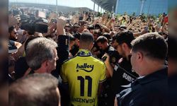 Fenerbahçe'nin 39 milyon euroluk yıldızı İstanbul'da: Mason Greenwood'a taraftardan sevgi seli