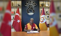 Galatasaray'da Lemina imzası: Gabonlu yıldızla 2 yıl daha