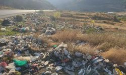 Yozgat'ta Çekerek-Zile Yolundaki Çöp Yığınları Tepki Topladı