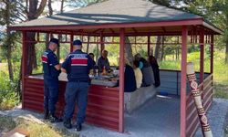 Yozgat’ta Jandarma Piknik Alanlarına İndi! Vatandaşlara Tek Tek Anlattılar