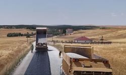 Yozgat'ta Köy Yollarında Asfaltlama Çalışmaları Sürüyor