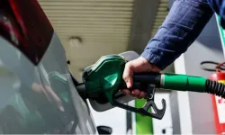 Benzine bir zam daha geliyor! Yeni fiyatlar belli oldu