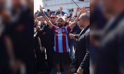 Trabzonspor'un dünya yıldızı İstanbul'da: Salah taraftara üçlü çektirdi