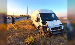 Yozgat'ta minibüs ile otomobil çarpıştı: 2 can kaybı, 1 yaralı