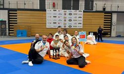 Özel Sporcular Down Judo Milli Takımı'ndan tarihi zafer: Kupa Cumhurbaşkanı Erdoğan'a armağan