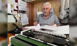 Daktilo sesini nihavent makamına benzetti: 22 yıldır 4 metrekarede arzuhalcilik