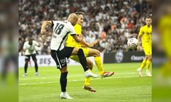 Beşiktaş, UEFA Avrupa Ligi'nde Hradec Kralove karşısında ilk yarıyı Cerny'nin golüyle 1-0 önde tamamladı