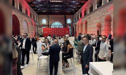 Avrupa Şampiyonası öncesi milli voleybol takımları aynı sahnede: TVF gala gecesi düzenledi