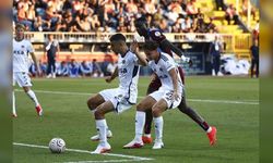 Trabzonspor deplasmanda ilk yarıyı önde kapattı: Saviolo'nun golü Kasımpaşa karşısında farkı getirdi