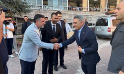 Yerköy’de Mutluluk Gecesi! Başkan Arslan Genç Çiftin Düğününe Katıldı