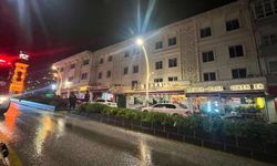 Yozgat’ta Gece Yarısı Korkutan Yangın! Lise Caddesi’ni Duman Kapladı