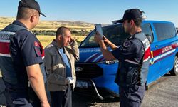 Yozgat'ta Jandarma Engelli Vatandaşı Ailesine Kavuşturdu