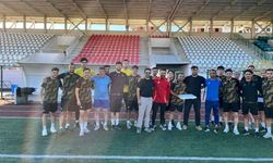 Sorgunspor FK’da Hazırlıklar Sürüyor: Antrenmana Moral Ziyareti