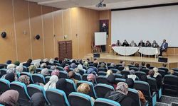 Yozgat'ta İlahiyat Öğrencilerine Kariyer Eğitimi Verildi