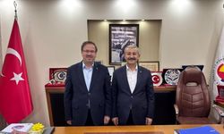 AK Parti Yozgat İl Başkanı Hasan Kandemir’den TSO Başkanı Taylan Alakoç’a Hayırlı Olsun Ziyareti!
