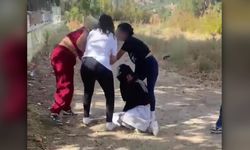 Görüntüler Kan Dondurdu! Kız Öğrenciyi Darp Edip Kameraya Aldılar