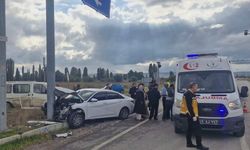 Yozgat Aydıncık İstikametinde Trafik Kazası: Yaralılar Hastaneye Kaldırıldı!