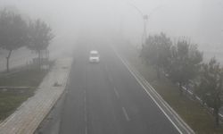 Yozgat'ta Yoğun Sis Görüş Mesafesini Etkiledi