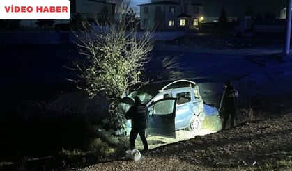 Hafif Ticari Araç Şarampole Yuvarlandı: 1 Ölü 3 Yaralı