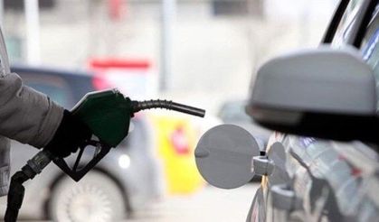 Akaryakıtta dev indirim müjdesi: Motorin fiyatları 70 TL altına düşüyor!