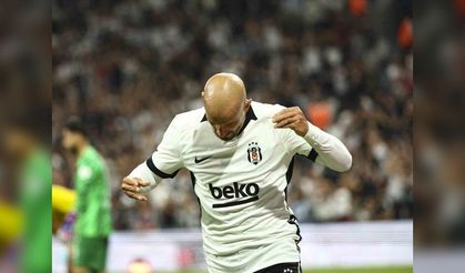 Beşiktaş, Eyüpspor karşısında ilk yarıyı Cerny'nin golüyle 1-0 önde kapattı