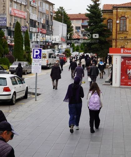 Yozgat Sokaklarında Azerbaycan Tepkisi: "Başörtüsü Tercihine Kimse Karışamaz!"