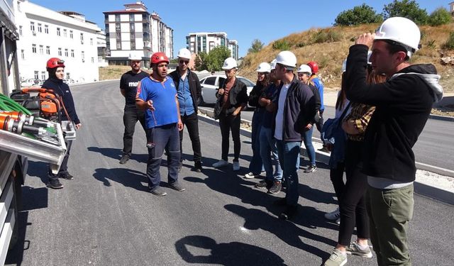 Afet farkındalık eğitimi verildi