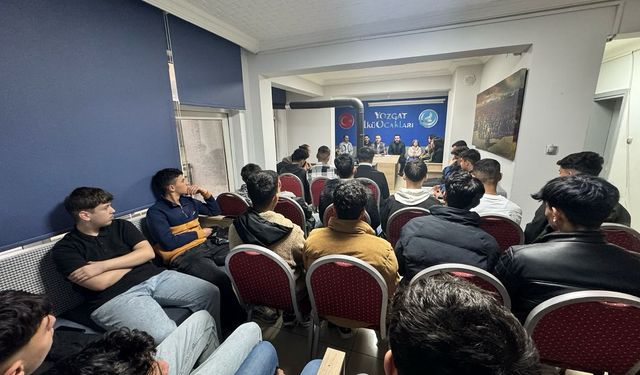 Ülkü Ocakları Yozgat'tan Gençlere Yapay Zeka Semineri