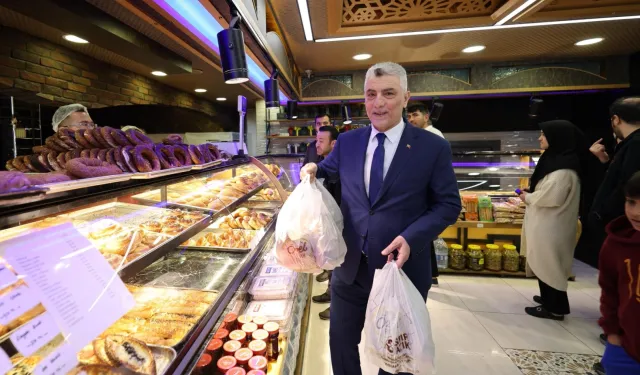 Bakan Bolat boykota karşı alışverişe çıktı