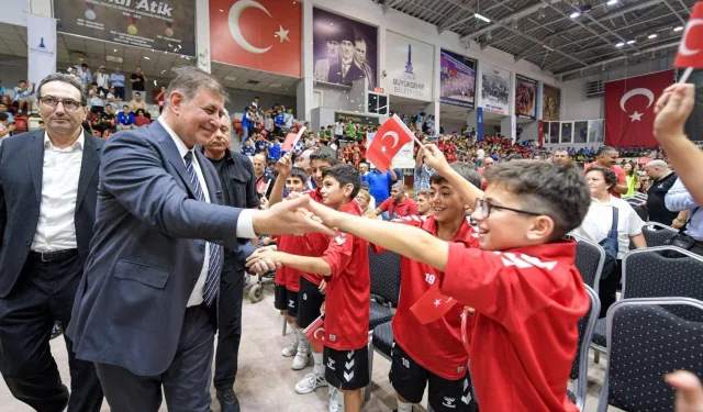 İzmir Büyükşehir Spor'da bahar bereketi