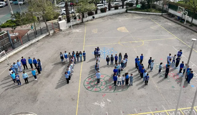 Manisalı öğrencilerden otizm farkındalığı