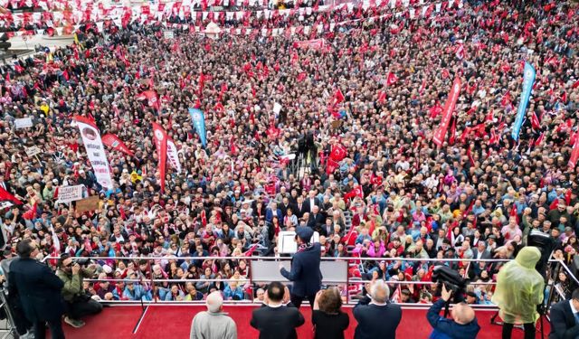 “İKTİDARIN BU MEYDANDA  GÖRMESİ GEREKEN ÇOK ŞEY VAR”