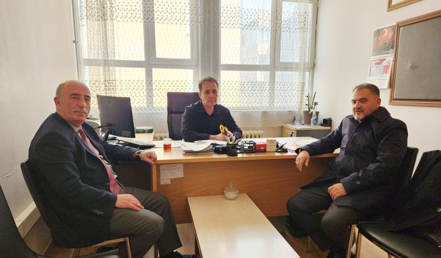 'Öğrenciler siyasi manipülasyonlara alet edilmemeli'
