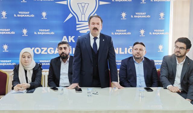 AK KADROLARDAN NET MESAJ BİRLİKTE GÜÇLÜ YARINLARA!