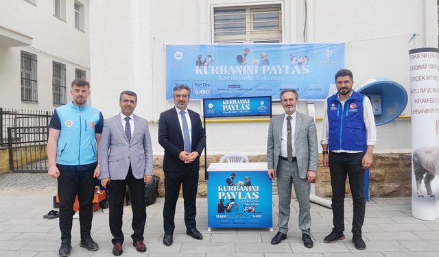 Vekalatle kurban  bağış standı açıldı