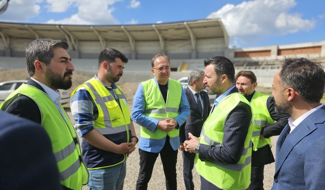 STADYUM İNŞAATINI İNCELEDİ