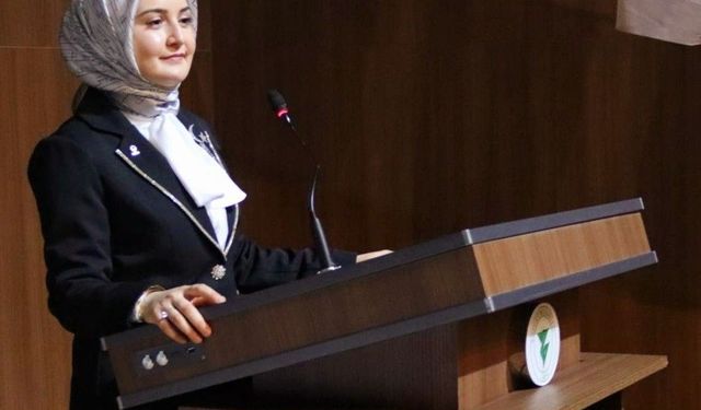 Erva Kevser Yaşar istifa etti