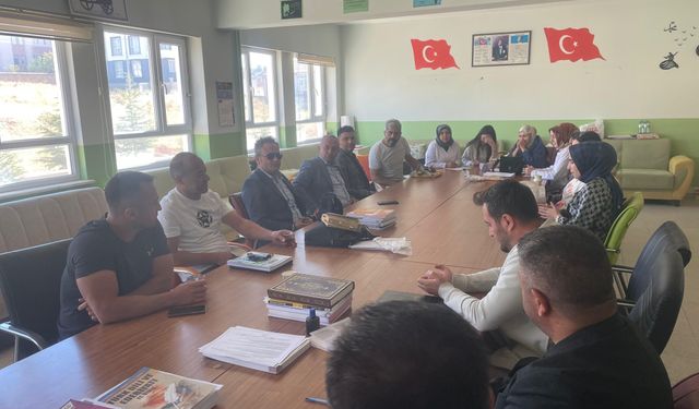 Eğitimde Yeni Dönem Rüzgarı: İlçe Müdürü Yoldaş Sahada