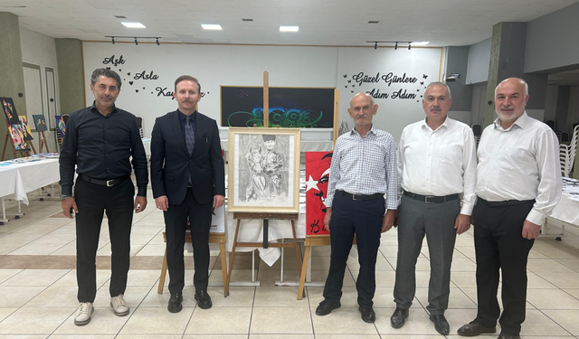 63 Yaşındaki Ressamın Eserleri Canlandı!