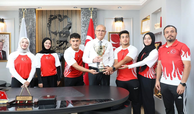 Rafting Takımı Avrupa Zaferini Yozgat'a Kupayla Getirdi!