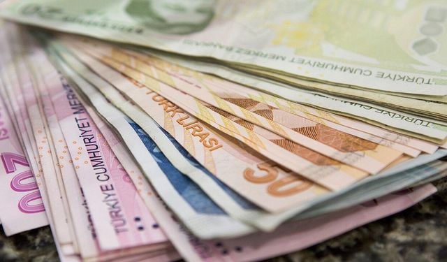 SGK Uzmanı Özgür Erdursun Uyardı: Bu Tarihten Sonra Sigortalı Olan Emeklilerin Maaşı Kesilecek